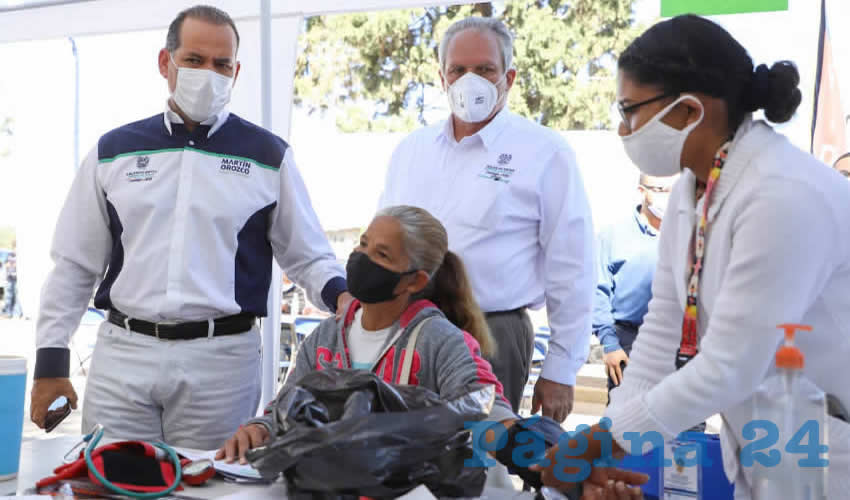 El gobierno estatal brinda a las familias apoyos como consultas m&eacute;dicas, becas educativas, asesor&iacute;as jur&iacute;dicas, descuentos y est&iacute;mulos en tr&aacute;mites