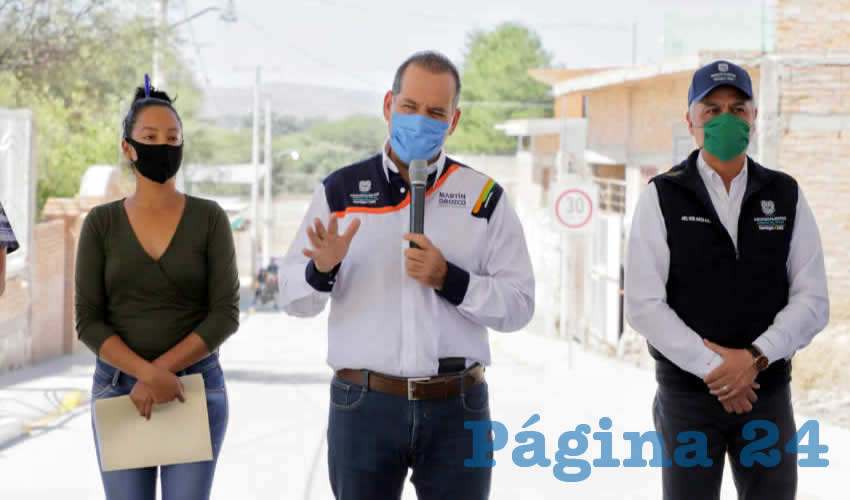 El gobernador Martín Orozco Sandoval entregó en comunidades de los municipios de San Francisco de los Romo, Pabellón de Arteaga y Jesús María, la rehabilitación de calles