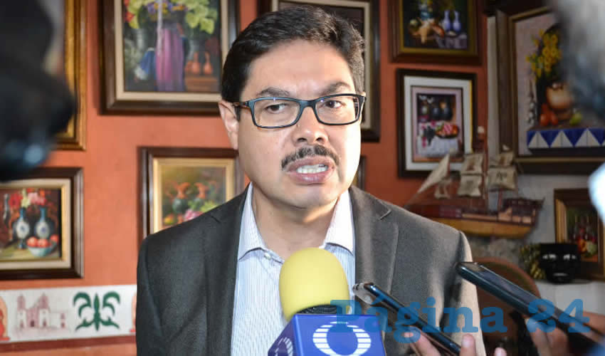 Alfonso Vázquez Sosa, hizo un recorrido por estos espacios con la finalidad de supervisar el apego estricto a las normas sanitarias que exigen los protocolos de salud para su funcionamiento (Foto: Merari Martínez)