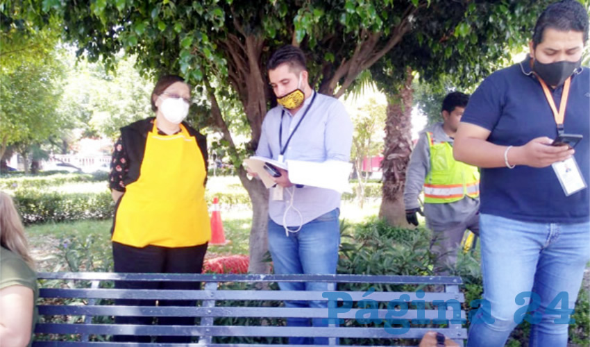 “De ponerse las lámparas que quieren poner estamos hablando de que van a devastar el jardín”, tronó representante de locatarios del mercado Mexicaltzingo, quien criticó que con estas acciones el gobierno municipal “se pasa la ley por el arco del triunfo”/Foto: Francisco Tapia