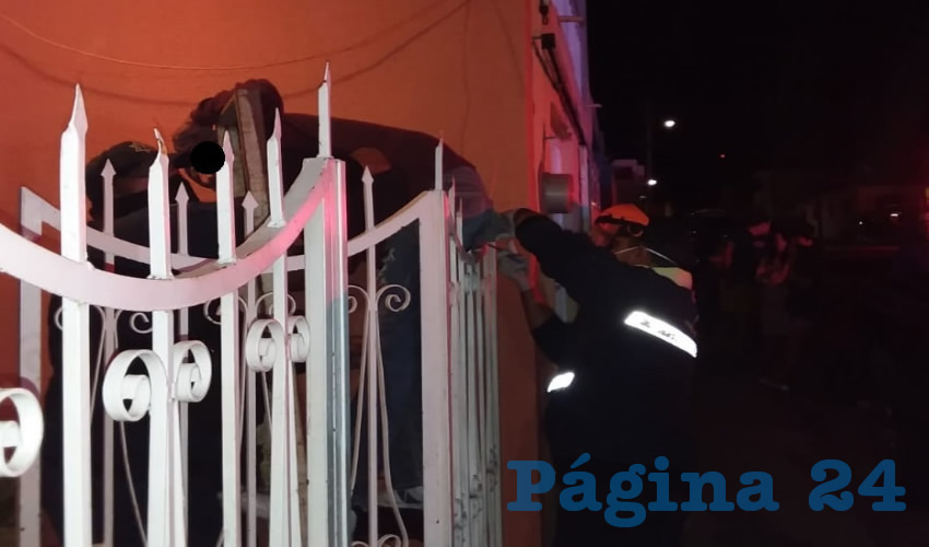 Héctor Hugo “N” “N” intentó brincar el barandal de su casa y se incrustó una punta de flecha en la nalga izquierda
