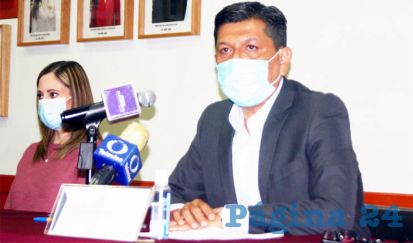 Según Gustavo Macías Zambrano, coordinador de la fracción parlamentaria del PAN, no se busca imponer un contenido determinado sino ponderar la libertad absoluta de padres o tutores a decidir sobre la educación que reciben sus hijos/ Fotos: Francisco Tapia
