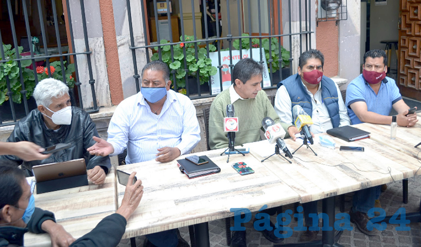 Integrantes del Frente Popular de Lucha por Zacatecas (FPLZ) deslindaron a esta organización de la que forma parte el senador de la República, José Narro Céspedes, de posibles calumnias que tienen el objetivo de manchar su imagen con miras al proceso electoral (Foto: Merari Martínez)