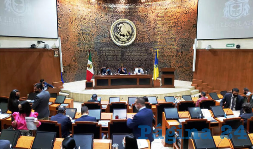 El diputado Quirino Velázquez admite que no es tan fácil que el delito de “aprovechamiento sexual” se pueda comprobar/Foto: Cortesía