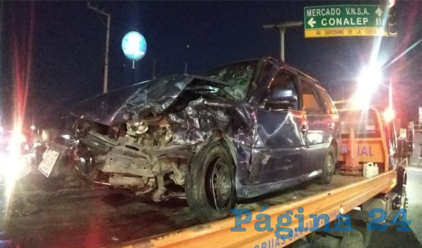 Severos daños sufrió la vagoneta Pointer que conducía Juan de Dios Lozano Esparza