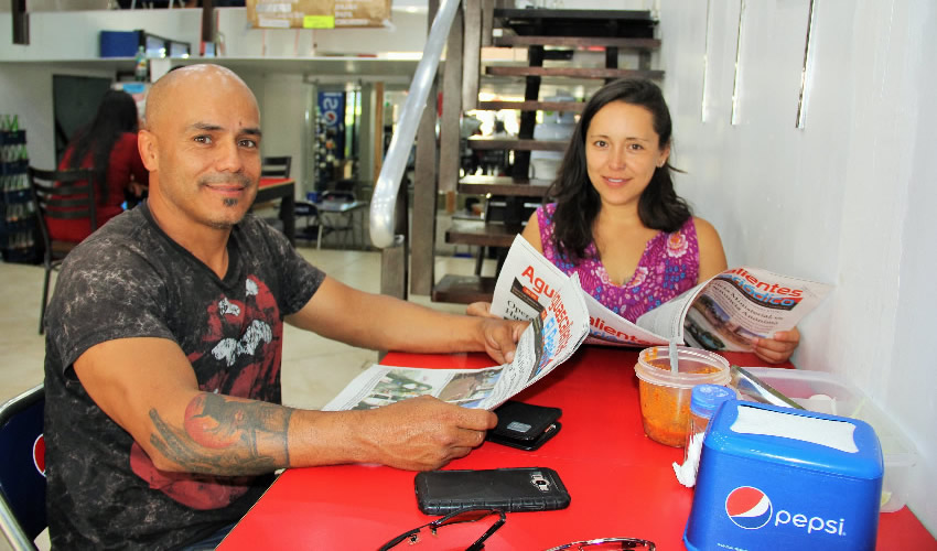 En el restaurante El Maizito Azul desayunaron Said Iturbe Baltazar y Mar&iacute;a Velasco Leal