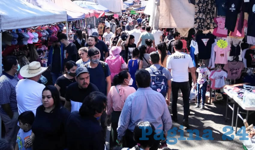 “Si el botón se activa tendremos que aplicar una regulación de todo lo que veníamos haciendo con los tianguis”, admitió el alcalde tapatío Ismael del Toro, quien señaló que aquellos que se instalan los fines de semana –como El Baratillo– padecerán más las consecuencias/Foto: Francicsco Tapia