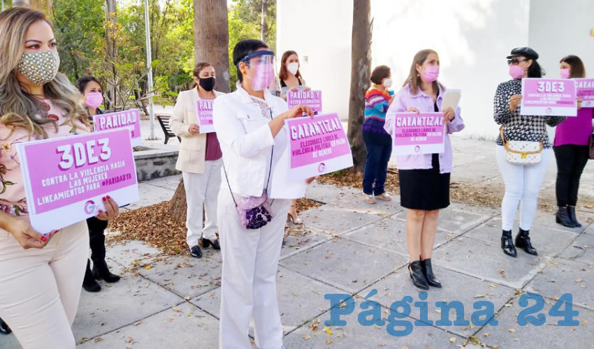 Miembros del colectivo G10 x Jalisco señalaron que aunque las precampañas comienzan hasta el 4 de enero del siguiente año, desde ya los partidos políticos trabajan en la consolidación de candidaturas y planillas, lo que dará pie a violencia política por razón de género, que es lo que desean evitar/Foto: Elizabeth Ríos Chavarría