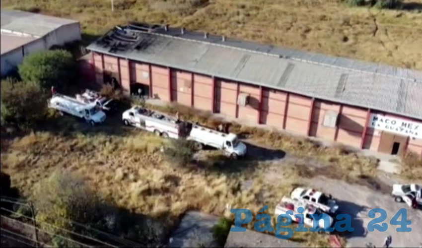 El siniestro ocurrió en lo que fue la empresa Maco-Mex, junto a la carretera federal 22