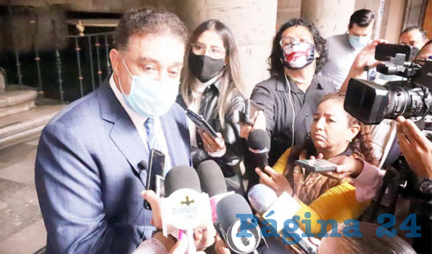 “¿Ya se le olvidó a Enrique Alfaro que antes de asumir la gubernatura prometió que se sometería a un proceso de ratificación de mandato? Memoria corta”, soltó Carlos Lomelí Bolaños, ex candidato a la gubernatura por Morena, sobre las intenciones del mandatario de cuestionar al pueblo en torno al pacto federal/Foto: Archivo Página 24