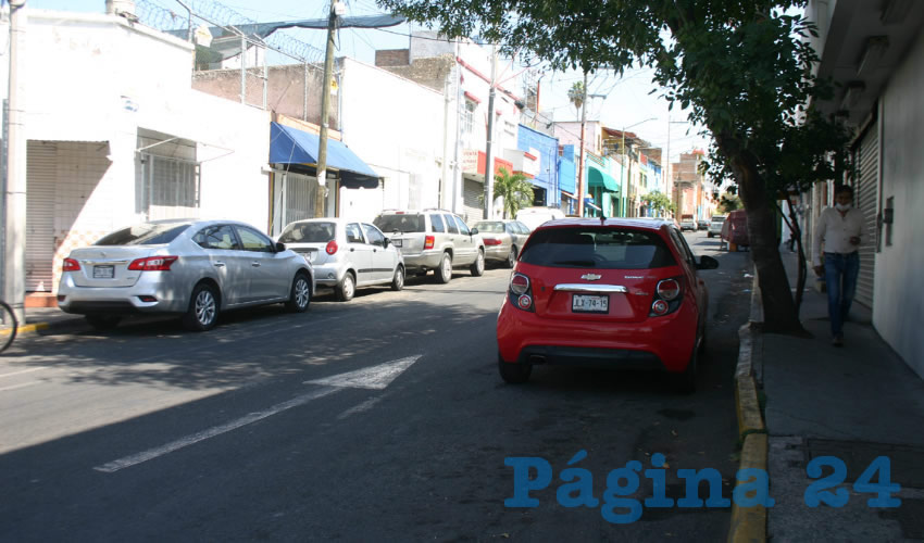 Calles como Abascal y Souza, Pablo Valdez, Industria, Federación y Manuel Doblado, son de las más asediadas por los rateros, quienes hacen de las suyas despojando de sus objetos de valor casi siempre a quienes caminan por el sitio/Foto: Francisco Tapia