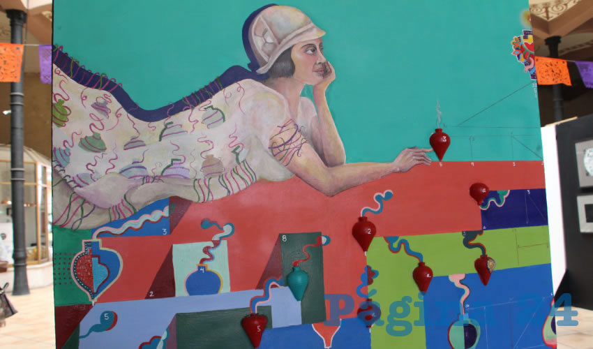 Al interior del Mercado Jesús González Ortega se presenta la exposición colectiva “Arte y Utopías de Graciela Amador”, con un conjunto de obras que, a través de la pintura, el dibujo al grafito y el grabado, toman como inspiración la temática de las marionetas y los títeres que promoviera la multifacética escritora, hija del historiador Elías Amador, sobre el arte popular infantil en nuestro país (Foto: Rocío Castro Alvarado)