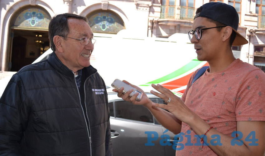 Sigifredo Noriega ofreció la misa de ayer por la mañana a los fieles difuntos, en especial por quienes perdieron la vida tratando de curar, cuidar y acompañar a los demás (Foto: Archivo Página 24)