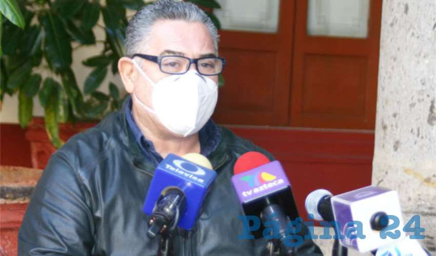 El diputado Óscar Herrera aseguró que presentará exhortos a fin de solicitar a la Contraloría del estado investigue los servicios de grúas solicitados a particulares por parte de autoridades; a los municipios hacer cumplir la ley en la materia, y a la Secretaría de Transporte a actuar en caso de que detecten contratos de operadores sin permiso o concesión/Fotos: Francisco Tapia