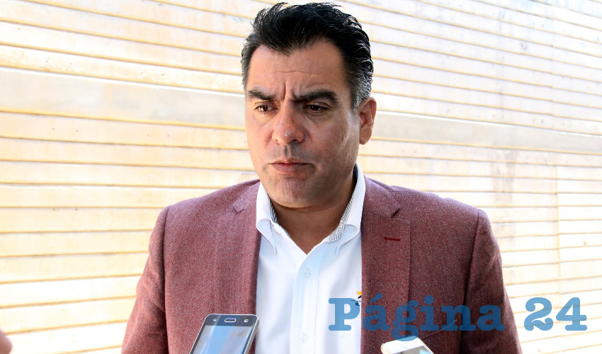 José Luis Figueroa Rangel, alcalde de Loreto, dio a conocer que solicitará la presencia de personal de la Comisión Federal para la Protección contra Riesgos Sanitarios (Cofepris) y de la Dirección Estatal de Protección Civil para que verifiquen que en las funerarias del municipio se estén respetando las medidas y protocolos sanitarios pertinentes (Foto: Archivo Página 24)