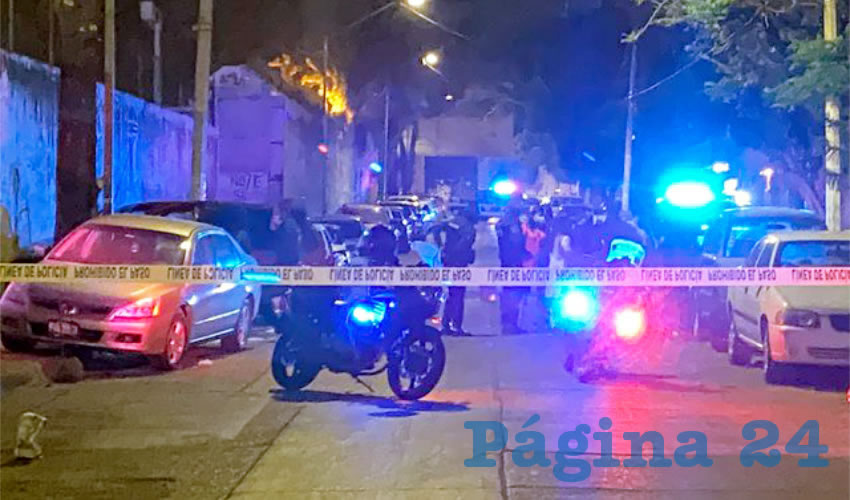 Dentro de la Caravan quedó un hombre herido en condición grave, fue trasladado al Hospital Civil, en donde se reportó su fallecimiento. Otro de los cómplices quedó herido y fue llevado el mismo hospital en condición de salud regular/Fotos: Especial