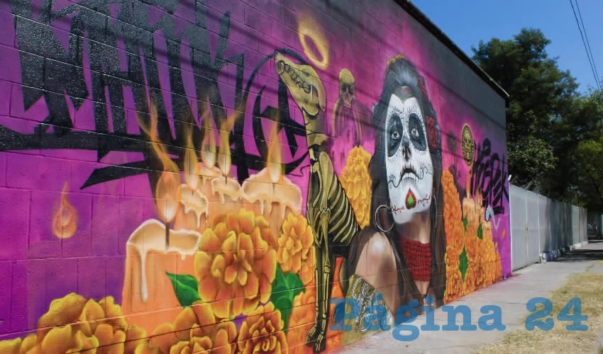 Jóvenes pusieron de manifiesto su talento pintando murales en el Centro Interactivo Juvenil Insurgentes.