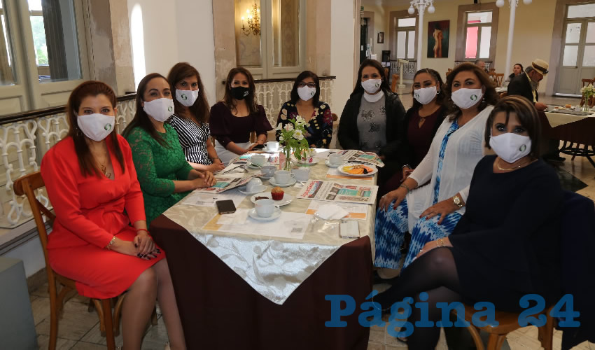 En el restaurante del Hotel Gran Alameda desayunaron Aurora Aguilar, Adriana D&aacute;vila, Socorro Ram&iacute;rez, Miriam Rodr&iacute;guez Tiscare&ntilde;o, presidenta de Mujeres de Avanzada en Aguascalientes; Leticia Hern&aacute;ndez, Alma Hilda Medina Mac&iacute;as, directora general del DIF Municipal; Sylvia Violeta Garfias Cedillo, diputada federal; Lourdes Qui&ntilde;ones, presidenta de Mujeres de Avanzada a nivel nacional; y Mariana Dunyaska, diputada federal por Veracruz