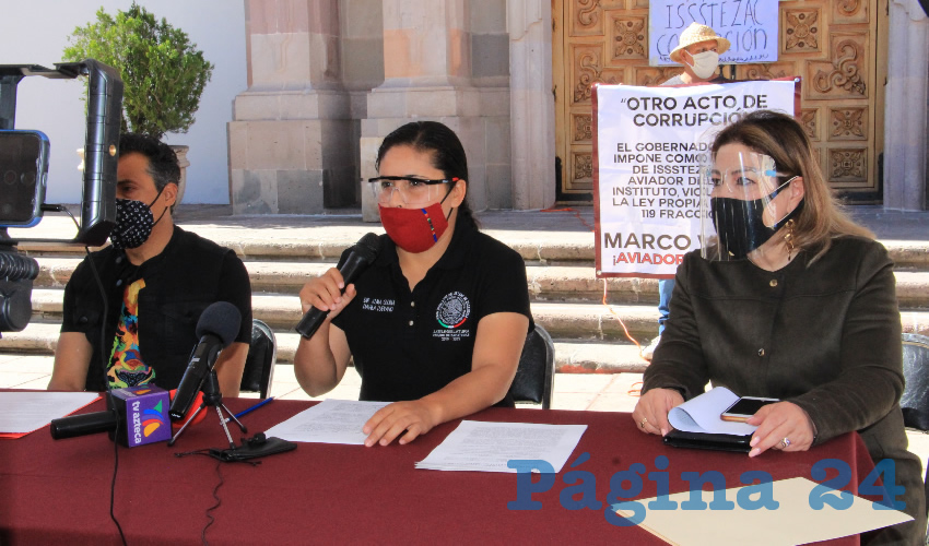 Alma Gloria Dávila Luévano, acompañada por derechohabientes del Instituto de Seguridad Social y Servicios de los trabajadores del Estado de Zacatecas (Issstezac), declaró que desde hace meses se tienen los resultados de la auditoría externa que se hizo al organismo, pero la Comisión Legislativa de Vigilancia no la ha llevado a Pleno para que sea leída y votada (Foto: Rocío Castro Alvarado)