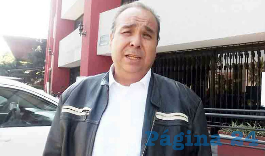 Lo del gobernador Enrique Alfaro es una incongruencia que indigna: por una parte se queja de que el gobierno federal le recorta recursos, y que el estado no tendrá dinero, esto pese a la megadeuda recientemente solicitada. Por otra parte, derrocha millones de pesos en publicitar su imagen, sin que le importen mucho los “temas medulares de Jalisco”, acusó el activista Jaime Aldrete/Foto: Archivo Página 24