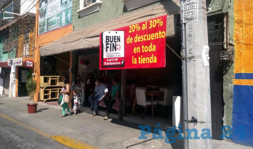 La pandemia ha ocasionado que la gente acuda poco a Tonalá, una cuestión que imposibilita a cientos de comerciantes tener la oportunidad de que sus ventas mejoren/Foto: Francisco Tapia
