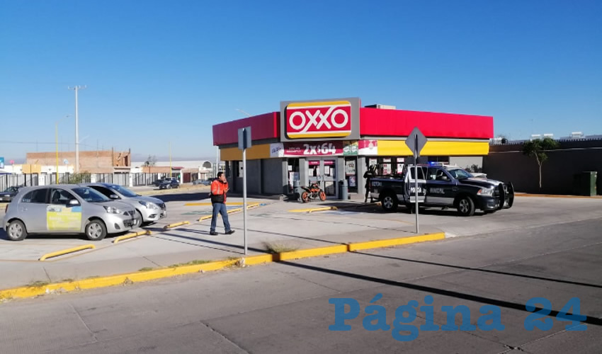 La mañana de ayer fue “visitado” el Oxxo situado en la esquina de avenida Hacienda Santoral y calle Misión de San Margarito
