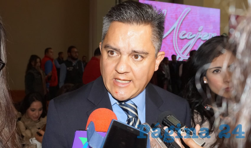 Arnulfo Joel Correa Chacón, especialista en infectología, consideró que es una buena opción, hacer obligatorio el uso del cubrebocas, después que por mucho tiempo se instó a la ciudadanía a que lo usara, aunque sin éxito (Foto: Archivo Página 24)