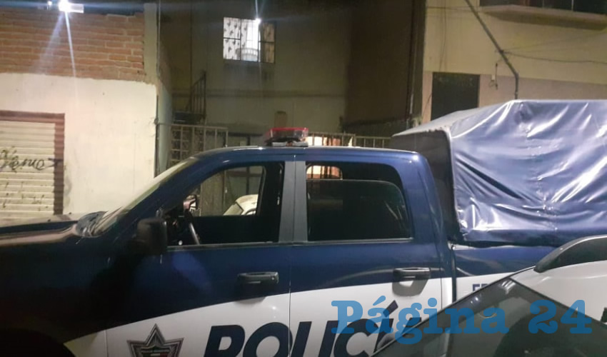 Al lugar arribaron polic&iacute;as preventivos de la Delegaci&oacute;n Insurgentes y param&eacute;dicos de la Cruz Roja Mexicana, determinado &eacute;stos que el hombre carec&iacute;a de signos vitales