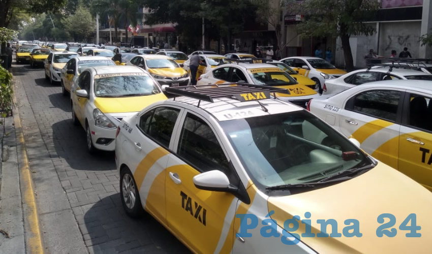 Tras reconocer que han tenido fallas –lo que ha generado la pérdida de credibilidad con la ciudadanía–, taxistas manifestaron que no todo el gremio es así y que hay voluntad para entrarle a una mejora tecnológica en favor de los usuarios/Foto: Archivo Página 24