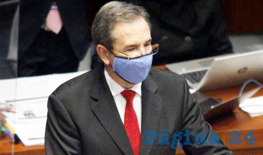 “(Esteban) Moctezuma Barragán debe salir de la Secretaría de Educación, porque no representa para nada el interés de la educación al servicio de un pueblo, o servicio genuino de esta patria para construir realmente desde la educación un cambio verdadero”, criticaron maestros adheridos al Movimiento Magisterial/Foto: Archivo Cuartoscuro