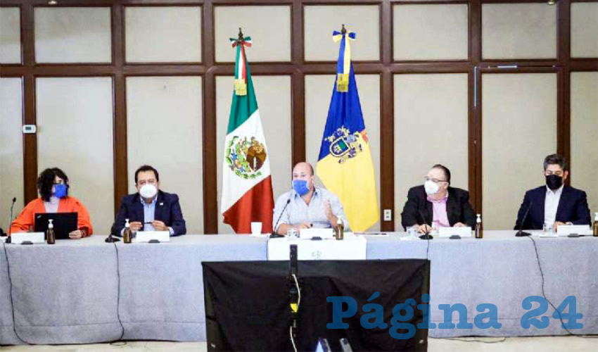 El gobernador Enrique Alfaro insistió en que el estado está preparado para el regreso presencial a clases, pero esto sólo será posible si la población actúa responsablemente… Tendría que predicar con el ejemplo/Foto: Twitter @EnriqueAlfaroR