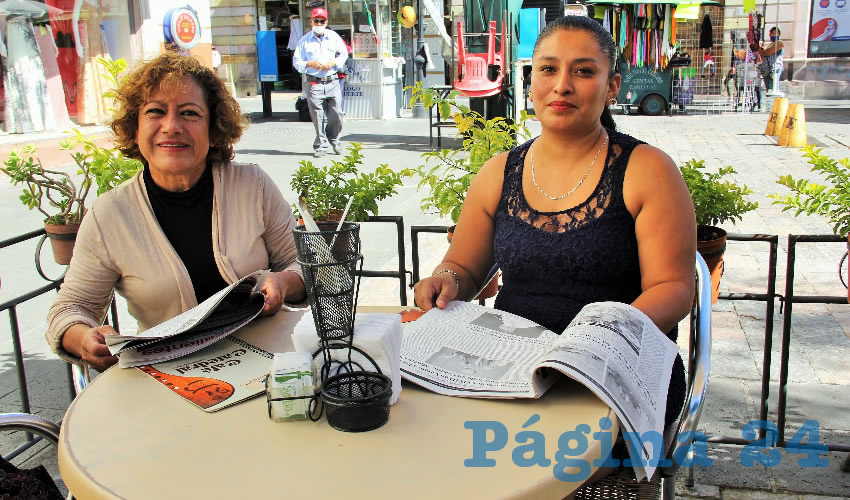 En Café Catedral desayunaron Guadalupe Escalante Ávila y Adriana Zúñiga Rodríguez