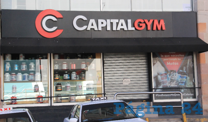 Luego que el gobierno del estado anunciara de nueva cuenta el cierre de gimnasios derivado de que la entidad regresó a rojo en el Semáforo Epidemiológico Nacional, Israel Carrillo Gómez, presidente de la Asociación de Fisicoconstructivismo y Fitness del estado de Zacatecas, expuso que son incoherentes todas las decisiones que se han tomado en torno a este tema: “Es una reverenda tontería todo lo que se está generando”. (Foto: Rocío Castro)