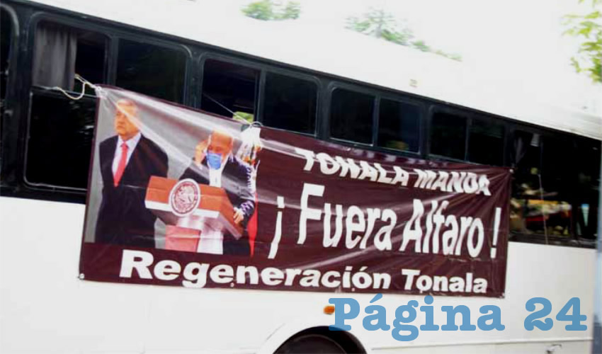 En la marcha también se alzó la voz contra la pésima administración del gobernador Enrique Alfaro, a quien demandan haga válido el ejercicio de revocación de mandato, para que se dé cuenta de que la gente no lo quiere, y deje el poder