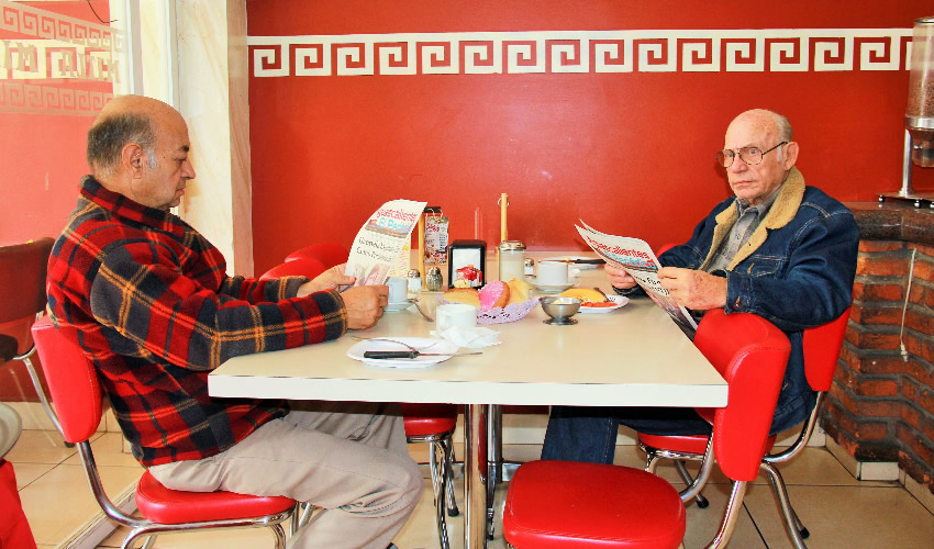 En el restaurante Mitla desayunaron los hermanos Miguel &Aacute;ngel y V&iacute;ctor Manuel Gonz&aacute;lez G&oacute;mez
