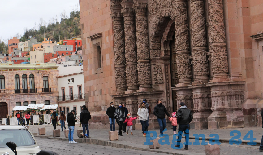 De acuerdo con informes del Servicio Meteorológico Nacional (SMN) que depende de la Comisión Nacional del Agua (Conagua), se pronosticq que con el sistema frontal número 18 para el estado de Zacatecas, se espera ambiente muy frío por la mañana y noche a templadas durante el día, cielo nubosos sobre gran parte del estado (Foto: Rocío Castro)