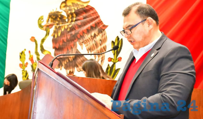 En sesión ordinaria la LXIII Legislatura comunicó que apoya y se solidariza con la doctora Azucena Guadalupe Carrillo Calvillo, quien fue apresada por la Fiscalía General del Estado de Durango acusada con pruebas simuladas y torturada para que firmara su culpabilidad de tentativa de homicidio en contra del magistrado del Tribunal Superior de Justicia de ese estado, Héctor Silva Delfín, internado como paciente COVID-19 en el hospital donde labora la médica (Foto: Cortesía)
