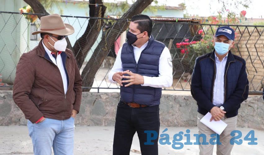 El gobernador Martín Orozco Sandoval entregó banquetas seguras y con rampas accesibles para personas con discapacidad y adultos mayores en las comunidades de Jilotepec, Villa Juárez y Clavellinas