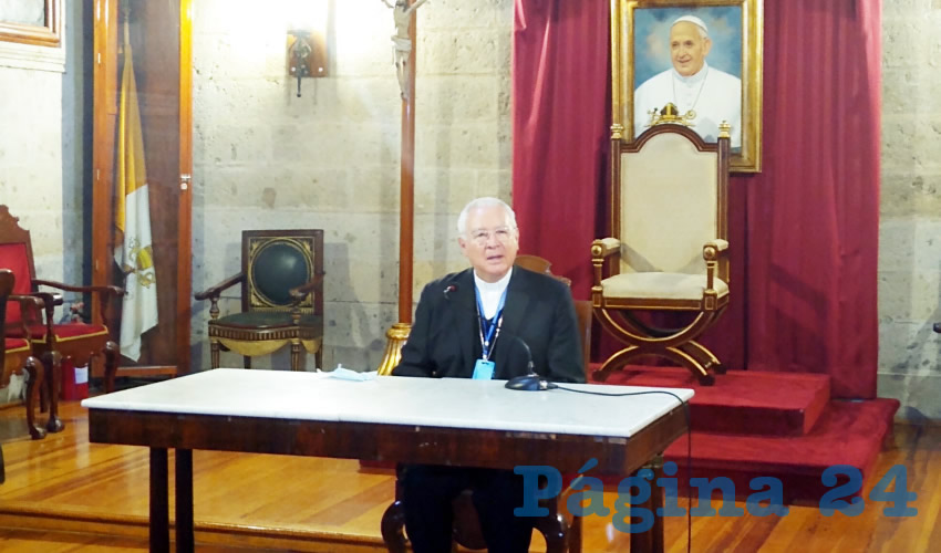 “No podemos bajar la guardia, no podemos decir ‘las cosas ya están mejor, ya viene la vacuna y por tanto volvamos a la vida que teníamos antes’, eso no puede ser”, señaló en un primer momento el cardenal José Francisco Robles, quien llamó a las personas a ser responsables, “con madurez”, sobre todo en esta época/Foto: Elizabeth Ríos Chavarría