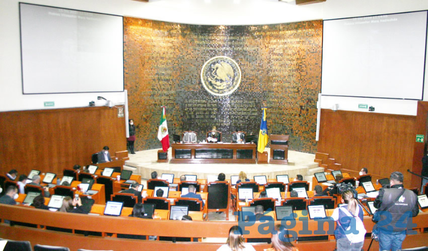 Descaro total en el Congreso de Jalisco, una vez más se evidenció lo amañados que están los diputados supuestamente libres, quienes pusieron de entre los 24 perfiles posibles a nueve personajes estrechamente relacionados con cotos de poder/Foto: Francisco Tapia