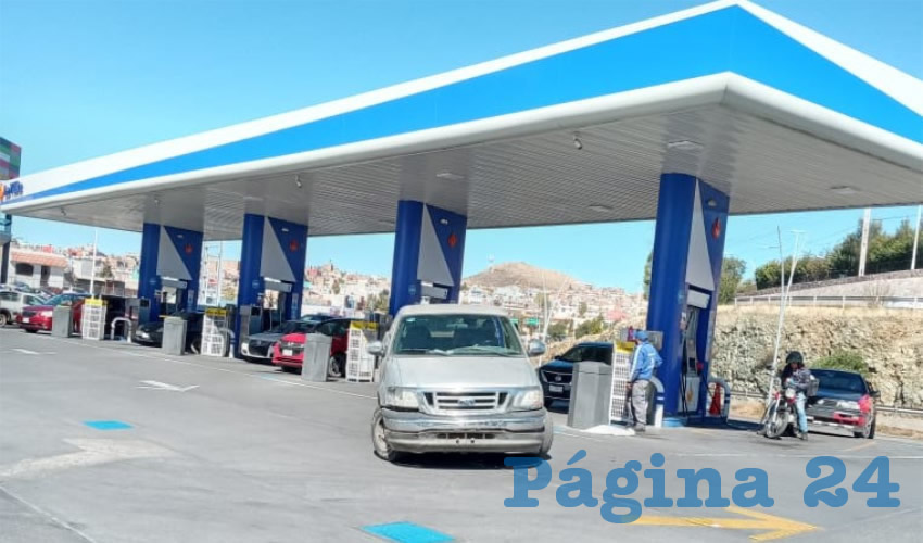 Según el último reporte del programa Quién es Quién en los Precios de la Gasolina que opera la Procuraduría Federal del Consumidor (Profeco), la estación del corporativo Gasislo 2000 ofrece la gasolina Regular más cara del país (Foto: Merari Martínez)