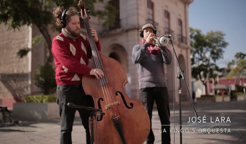 La alcaldesa Tere Jiménez y el Municipio hacen un regalo de corazón a las familias