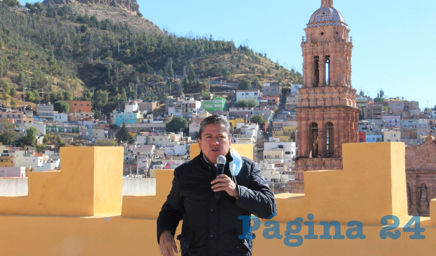 David Monreal Ávila, quien recientemente fue designado como coordinador estatal para la defensa de la Cuarta Transformación por parte del Comité Nacional del Movimiento Regeneración Nacional (Morena), hizo un llamado para que los integrantes de ese partido, así como las y los zacatecanos se unan para formar un proyecto que genere el cambio (Foto:Página 24/ Rocío Castro Alvarado)
