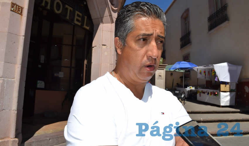 Roberto Rosales Pitones, prestador de servicios turísticos en el Centro Histórico (Foto: Página 24/ Rocío Castro)