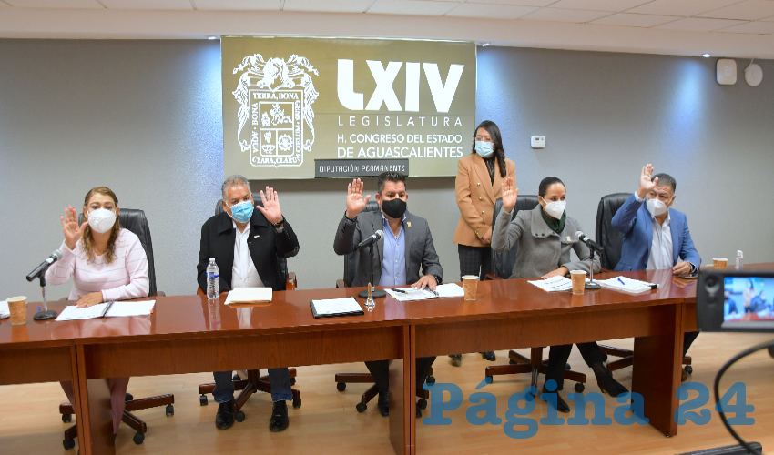 Se hizo un respetuoso llamado a la autoridad de salud para que emprenda un esfuerzo y doten de equipo, insumos y medicamentos para la atención del COVID-19