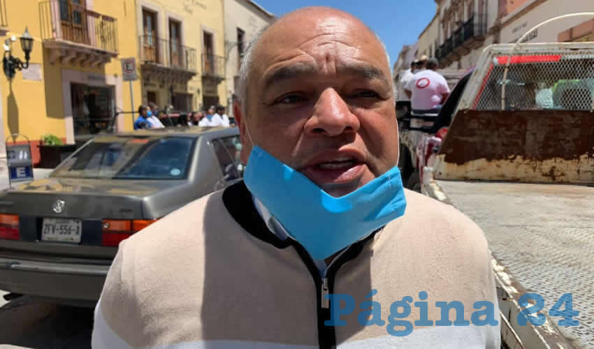 Roque Velázquez Medellín, líder de trabajadores del volante de la zona metropolitana, condenó que cada vez se vivan días más difíciles al agravarse la situación de violencia (Foto: Archivo Página 24)