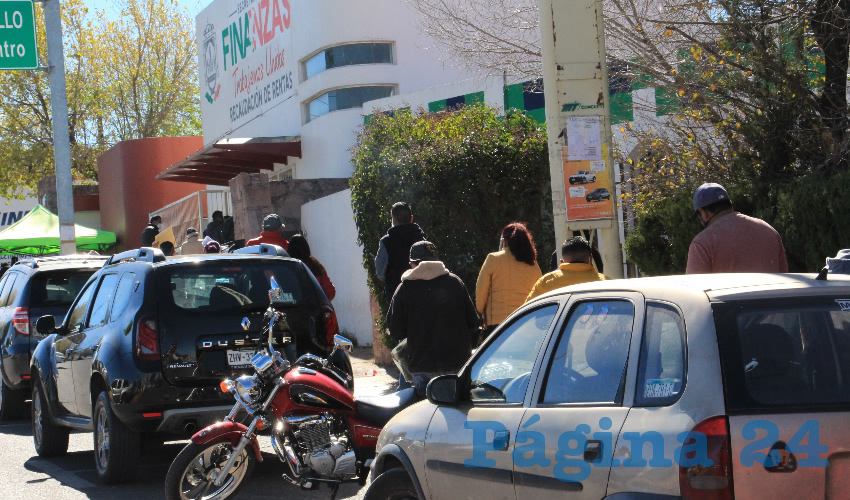 El miércoles 16 de diciembre, autoridades estatales dieron a conocer por medio de un documento las nuevas medidas para prevenir contagios del COVID-19 en lo que restaba del año 2020 (Foto: Página 24/ Rocío Alvarado)