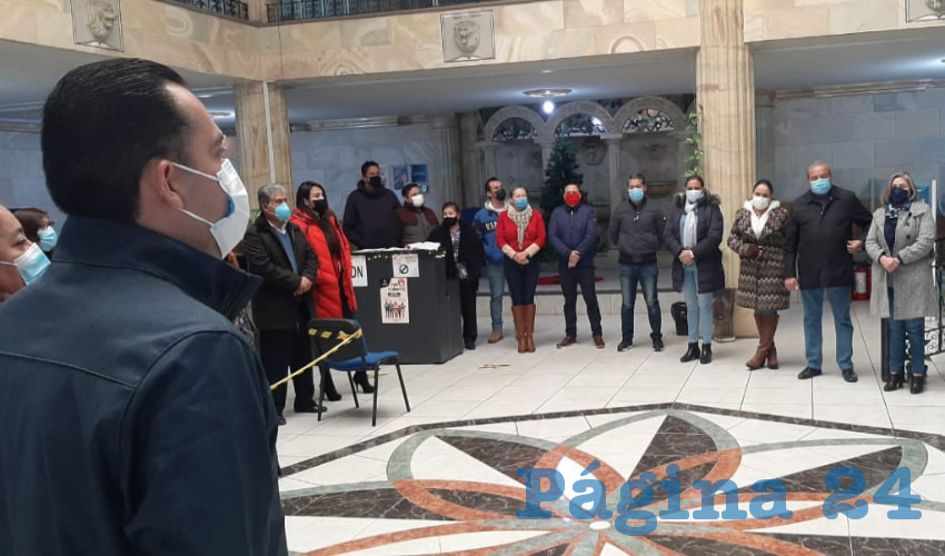 La directora del SNEAgs, Carmen Villa Zamarripa, agregó que se trabaja en nuevas estrategias de vinculación que faciliten la relación entre el buscador de empleo y las empresas