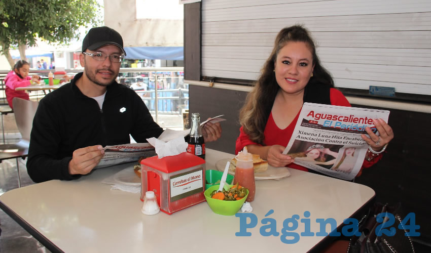 En Carnitas El Mono desayunaron Eduardo Medina Amador y Beatriz Mart&iacute;nez Oliva