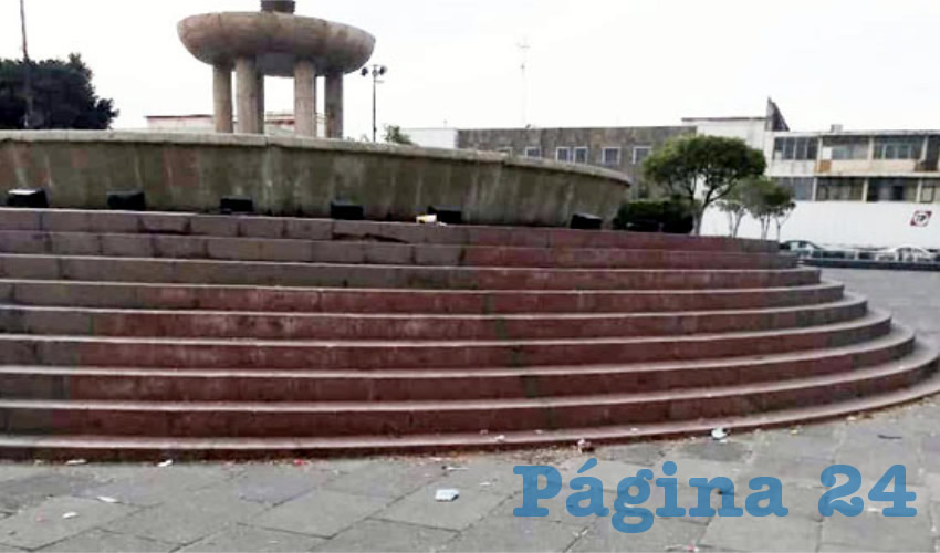 En esta importante zona cercana al centro tapatío hay escasa intervención del ayuntamiento de Guadalajara, pues falta recoger la basura de los tambos, e instar a la gente a que no tire sus desechos en la vía pública/Foto: Francisco Tapia